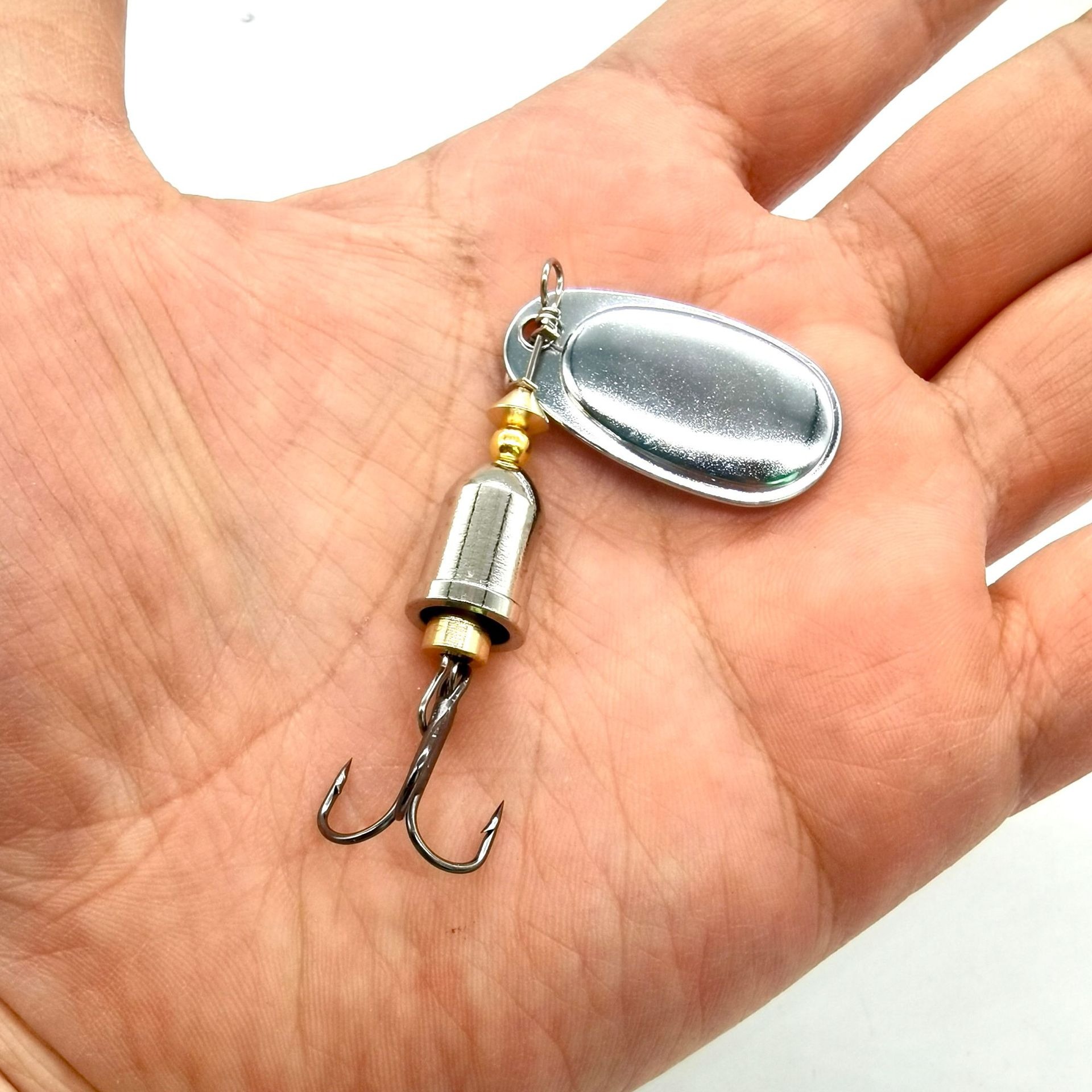 1 pz. Esca Artificiale Rotante - Fishing Lure Blade Bait recensione e prezzo